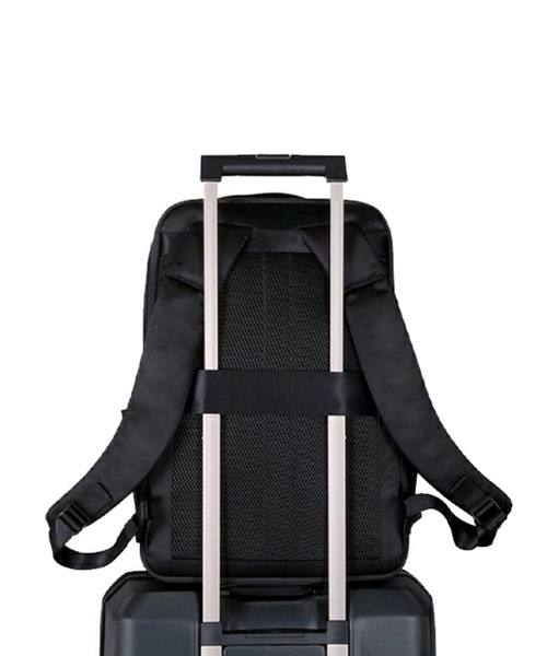 Samsonite(サムソナイト)の「サムソナイト FLYZ-LITE 2 バックパックM エキスパンダブル ブラック(バックパック/リュック・キッズ・ブラック・ONE SIZE)」の11枚目の写真