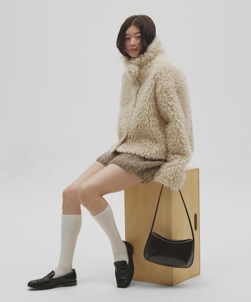 TODAYFUL(トゥデイフル)の「Fur Short Coat(ムートンコート・レディース・アイボリー・38inch/36inch)」の2枚目の写真