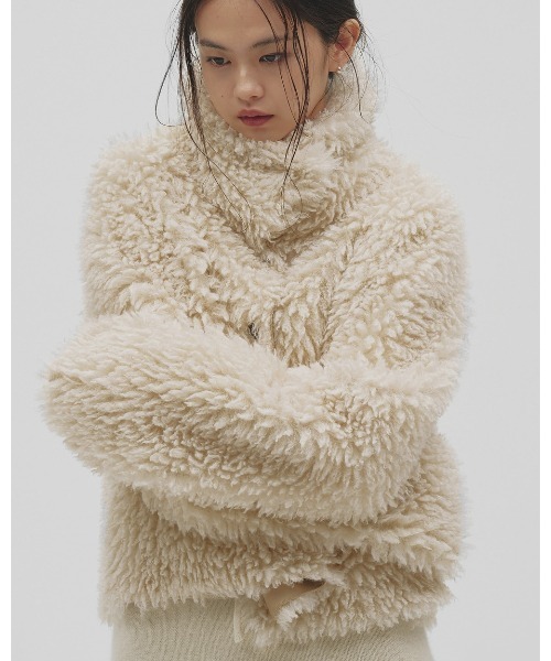 TODAYFUL(トゥデイフル)の「Fur Short Coat(ムートンコート・レディース・アイボリー・38inch/36inch)」の9枚目の写真