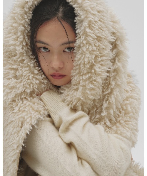 TODAYFUL(トゥデイフル)の「Fur Short Coat(ムートンコート・レディース・アイボリー・38inch/36inch)」の14枚目の写真