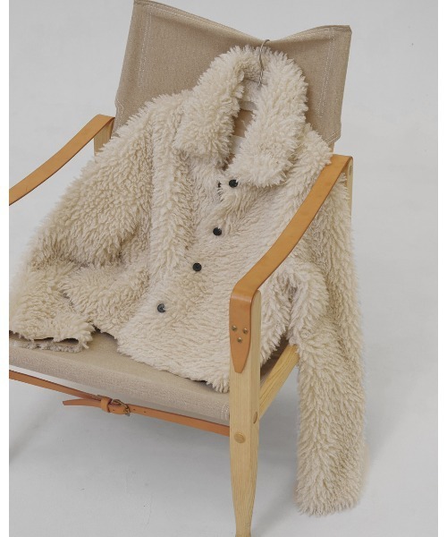 TODAYFUL(トゥデイフル)の「Fur Short Coat(ムートンコート・レディース・アイボリー・38inch/36inch)」の19枚目の写真
