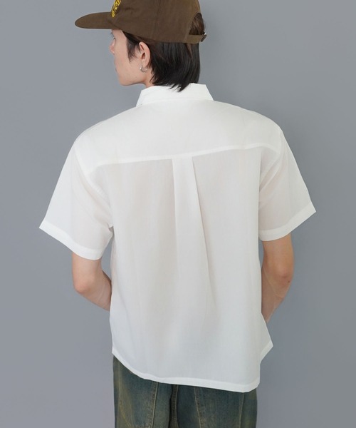 SPINNS（スピンズ）の「短丈ボックスシルエット半袖シャツ/ワンポイントロゴ/レギュラーカラー（シャツ/ブラウス・メンズ・ブラック/ブルー/ホワイト・ONESIZE）」の17枚目の写真