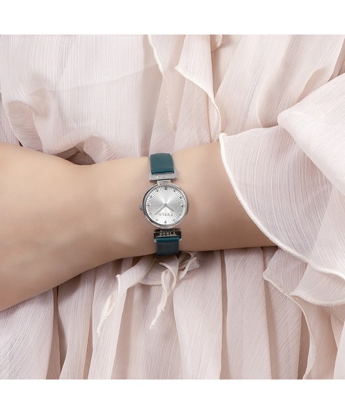FURLA(フルラ)の「FURLA/フルラ FURLA TWIST 腕時計 FL-WW00069002L1 レディース(アナログ腕時計・レディース・シルバー・FREE)」の2枚目の写真