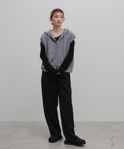 select MOCA（セレクトモカ）の「ボタンデザインモヘアライクフードベスト（ニット/セーター・レディース・グレー/ベージュ/チャコールグレー・FREE）」の6枚目の写真