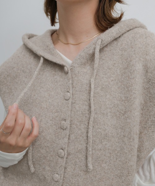 select MOCA（セレクトモカ）の「ボタンデザインモヘアライクフードベスト（ニット/セーター・レディース・グレー/ベージュ/チャコールグレー・FREE）」の16枚目の写真