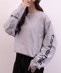 Carhartt(カーハート)/LOOSE FIT HEAVYWEIGHT LONG-SLEEVE LOGO SLEEVE GRAPHIC T-SHIRT