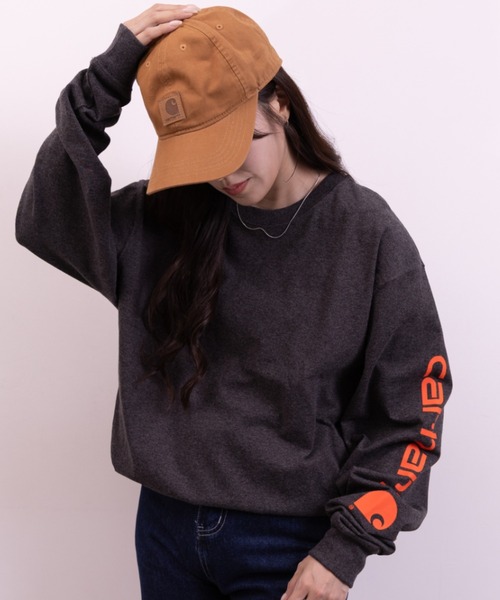 Carhartt（カーハート）の「Carhartt(カーハート)/LOOSE FIT HEAVYWEIGHT LONG-SLEEVE LOGO SLEEVE GRAPHIC T-SHIRT（Tシャツ/カットソー・レディース・ブラック/ダークグレー/グレー・M/L/XL/XXL）」の19枚目の写真