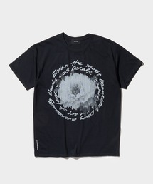 DELUXE（デラックス）の「DELUXE x Kosuke Kawamura Flower TEE（Tシャツ/カットソー）」