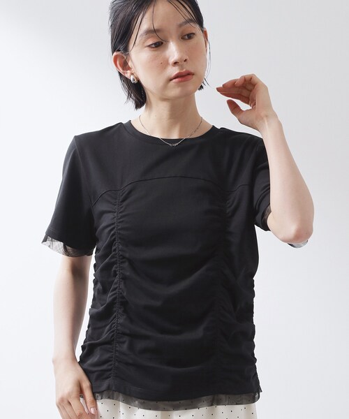 THE SHOP TK (ザ ショップ ティーケー )の「【ひんやり】シャーリングデザインカットソー(Tシャツ/カットソー・レディース・オフホワイト/ブラック/ダークブラウン・13/12)」の2枚目の写真