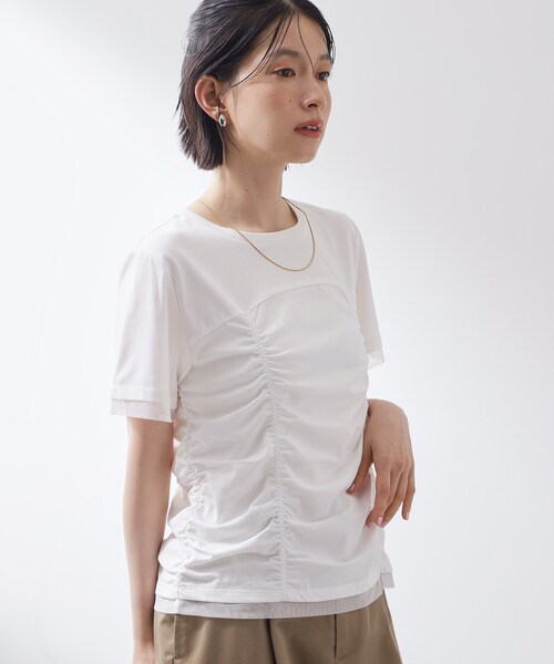 THE SHOP TK (ザ ショップ ティーケー )の「【ひんやり】シャーリングデザインカットソー(Tシャツ/カットソー・レディース・オフホワイト/ブラック/ダークブラウン・13/12)」の5枚目の写真