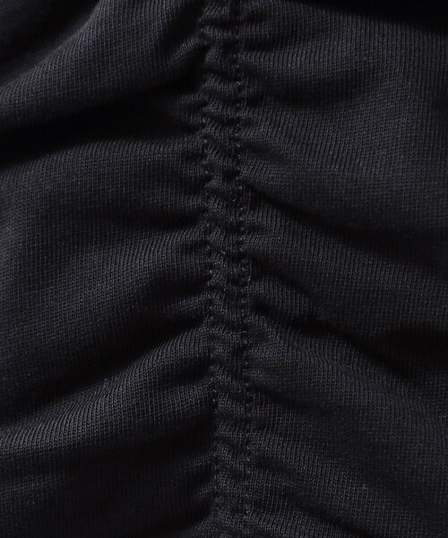 THE SHOP TK (ザ ショップ ティーケー )の「【ひんやり】シャーリングデザインカットソー(Tシャツ/カットソー・レディース・オフホワイト/ブラック/ダークブラウン・13/12)」の11枚目の写真