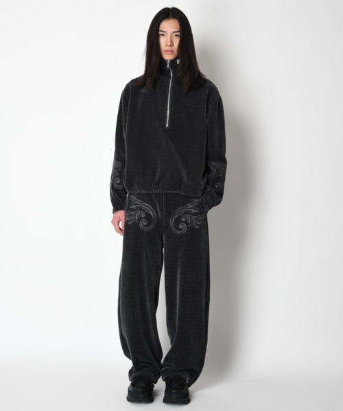 SUPERTHANKS（スーパーサンクス）の「＜オリジナル刺繍＞ストレッチコーデュロイハーフジップフーディStretch corduroy Half zip hoodie（パーカー・メンズ・ブラック/チャコールグレー・L/M/S）」の19枚目の写真