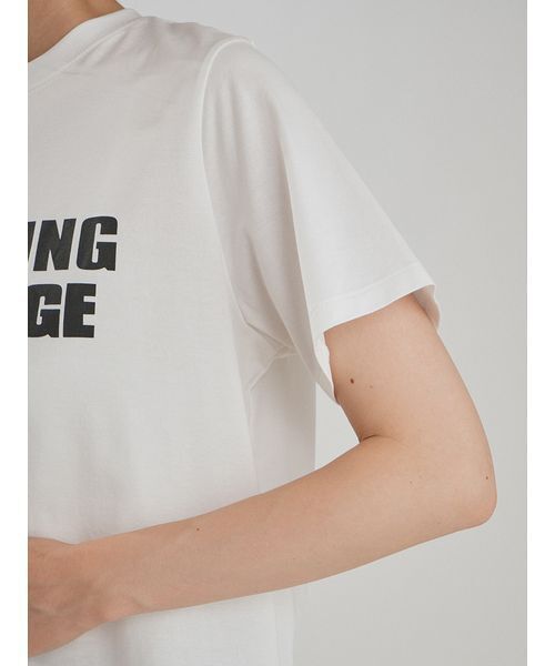 Mila Owen(ミラオーウェン)の「二段ロゴグラフィックTシャツ(Tシャツ/カットソー・レディース・ボルドー/ライトブルー/ホワイト・F)」の9枚目の写真