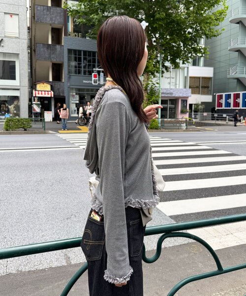 CIAOPANIC(チャオパニック)の「フリルレーストリムフードリブトップス(Tシャツ/カットソー・レディース・ブルー/カーキ/オフホワイト/グレー・ONE SIZE)」の10枚目の写真