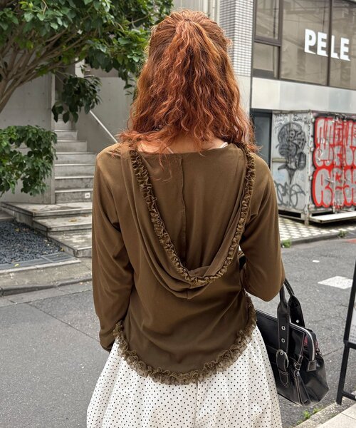 CIAOPANIC(チャオパニック)の「フリルレーストリムフードリブトップス(Tシャツ/カットソー・レディース・ブルー/カーキ/オフホワイト/グレー・ONE SIZE)」の21枚目の写真