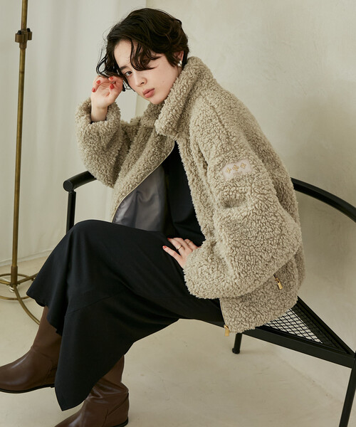 FREAK'S STORE(フリークスストア)の「TATRAS/タトラス LUELA/ルエラ/LCKA0041033588(その他アウター・レディース・ブラック/ライトグレー・1/2)」の17枚目の写真