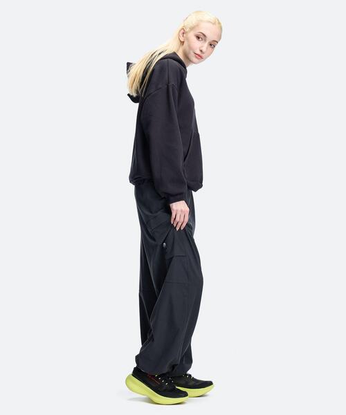 UNDER ARMOUR(アンダーアーマー)の「UAノヴァ スリップスピード(ライフスタイル/メンズ/レディース)(スニーカー・レディース・ブラック系その他2・26.5cm/23.5cm/27.5cm/28.0cm/26.0cm/29.0cm/24.0cm/24.5cm/23.0cm/25.5cm/28.5cm/25.0cm/29.5cm/27.0cm)」の7枚目の写真