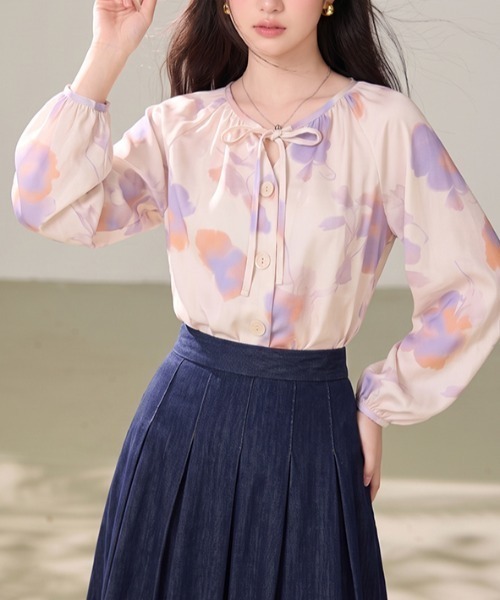 LUCPY(ラクピー)の「水彩フラワーリボンブラウス(シャツ/ブラウス・レディース・ピンク・SMALL/MEDIUM/LARGE/X-LARGE)」の1枚目の写真