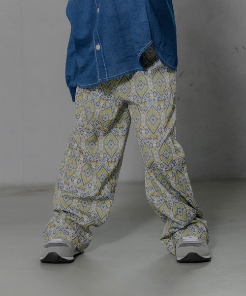 MAKE YOUR DAY(メイクユアデイ)の「オルテガ柄ワイドパンツ■80~140cm(その他パンツ・キッズ・ブラック/ベージュ・140/80/100/120/90/130)」の1枚目の写真