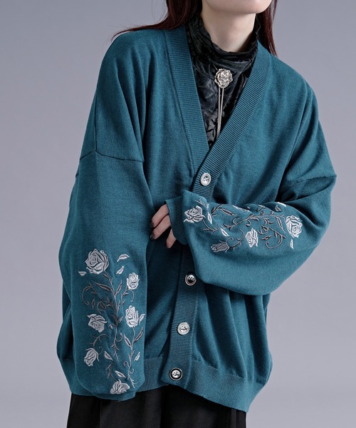 Ellno Loset（エルノロゼット）の「ローズ刺繍メタルボタンカーディガン（カーディガン/ボレロ・メンズ・ブルーグリーン/ブラック・LARGE/MEDIUM/SMALL）」の3枚目の写真
