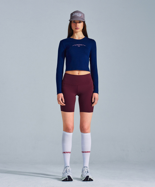 MENASOO（ミナス）の「MNS x American apparel 261 Crop Long-Sleeves_Navy（Tシャツ/カットソー・レディース・ネイビー・SMALL/MEDIUM）」の2枚目の写真