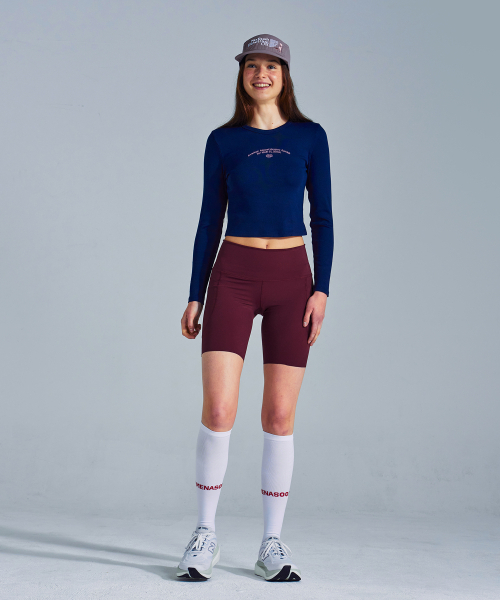 MENASOO（ミナス）の「MNS x American apparel 261 Crop Long-Sleeves_Navy（Tシャツ/カットソー・レディース・ネイビー・SMALL/MEDIUM）」の8枚目の写真