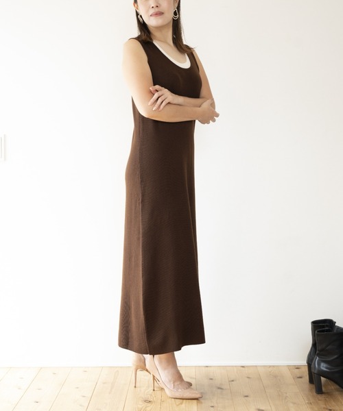 JOCOSA(ジョコサ)の「ウールニット ノースリーブロングワンピース(ワンピース・レディース・ブラック/チャコール/ブラウン・FREE)」の5枚目の写真