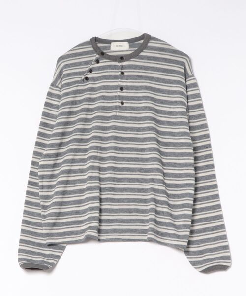 Never mind the XU / Chikashitsu+(ネバーマインド ザ エックスユー / チカシツプラス)の「Asymmetry border henley long sleeve (3color) / アシンメトリーボーダーヘンリーネック長袖Tシャツ(Tシャツ/カットソー・メンズ・ネイビー/カーキ/グレー・ONE SIZE)」の11枚目の写真