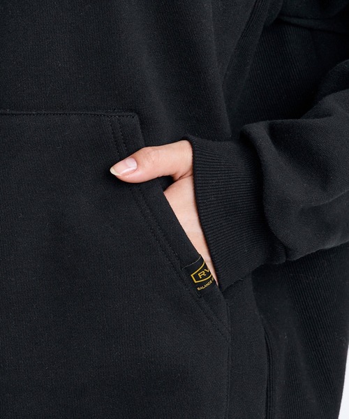 RVCA(ルーカ)の「RVCA ウィメンズ RECESSION HOODIE パーカー 【2026年秋冬モデル】/ルーカプルオーバーフーディー(パーカー・レディース・ブラック/ブラウン/ヘザーグレー・MEDIUM/SMALL)」の8枚目の写真