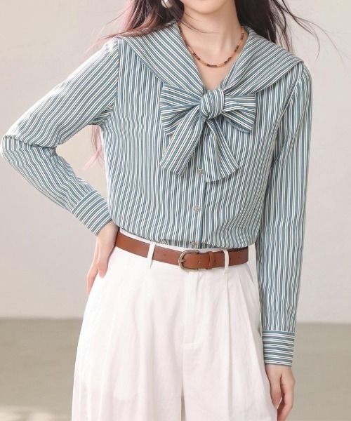 &soiree(アンドソワレ)の「ボウタイストライプ柄長袖ブラウス(シャツ/ブラウス・レディース・ブルー・SMALL/MEDIUM/LARGE/X-LARGE)」の2枚目の写真