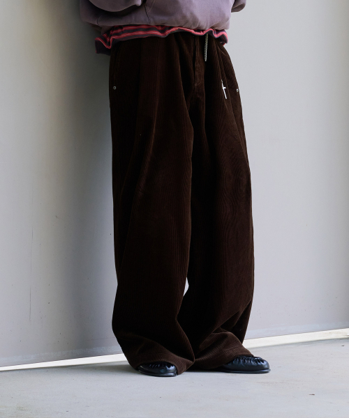 DESIRED(デシレッド)の「ディープタックワイドコーデュロイパンツ-FFSK2211D08(その他パンツ・レディース・ブラウン・MEDIUM/LARGE/X-LARGE)」の5枚目の写真