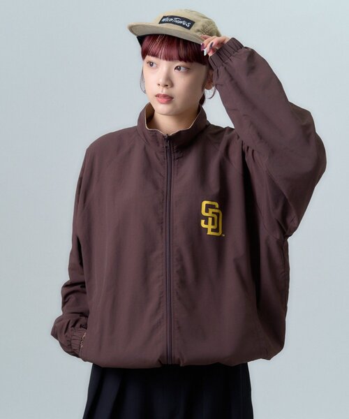 CIAOPANIC TYPY（チャオパニックティピー）の「MLB別注リバーシブルフリースジャケット（ナイロンジャケット・レディース・ネイビー/ブラック/ブラウン・X-LARGE/LARGE/MEDIUM）」の13枚目の写真