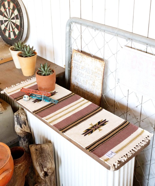 チャイハネ（チャイハネ）の「【チャイハネ】オルテガ柄ロングプレイスマット / テーブルランナー（ランチョンマット/テーブルウェア・レディース・レッド/グリーン/イエロー/ターコイズブルー/オフホワイト/パープル/ブラック/マスタード/ベージュ/グレー/ブラウン/ブルー・FREE）」の5枚目の写真