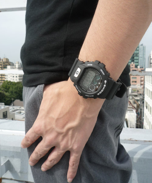 G-SHOCK（ジーショック）の「PDS LONDON別注Gショック（アナログ腕時計・メンズ・ブラック・FREE）」の5枚目の写真