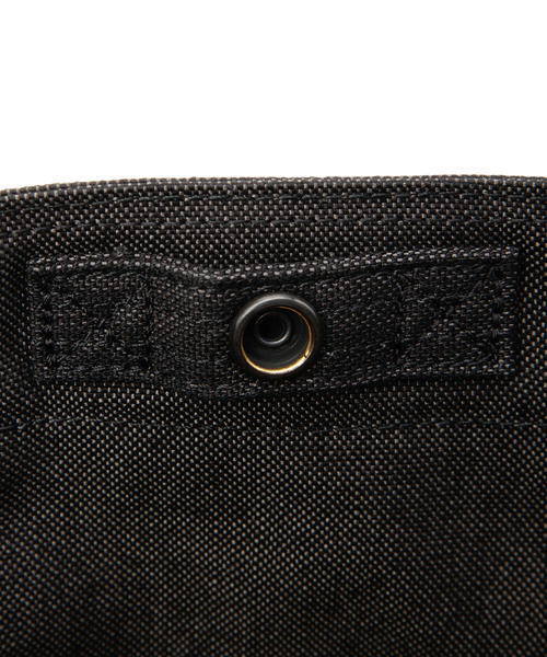 PORTER（ポーター）の「PORTER SMOKY TOTE BAG SMALL <B印 YOSHIDA SELECT>（トートバッグ・メンズ・ブラック・ONE SIZE）」の16枚目の写真