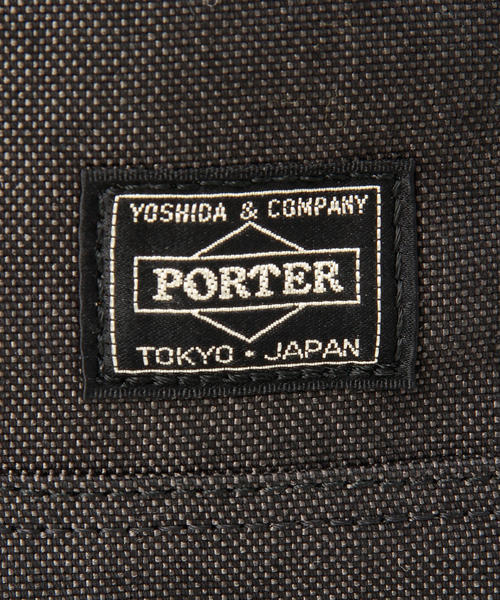 PORTER（ポーター）の「PORTER SMOKY TOTE BAG SMALL <B印 YOSHIDA SELECT>（トートバッグ・メンズ・ブラック・ONE SIZE）」の7枚目の写真