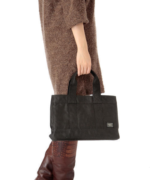 PORTER（ポーター）の「PORTER SMOKY TOTE BAG SMALL <B印 YOSHIDA SELECT>（トートバッグ・メンズ・ブラック・ONE SIZE）」の10枚目の写真