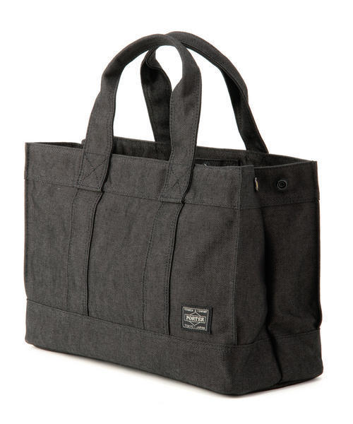 PORTER（ポーター）の「PORTER SMOKY TOTE BAG SMALL <B印 YOSHIDA SELECT>（トートバッグ・メンズ・ブラック・ONE SIZE）」の4枚目の写真