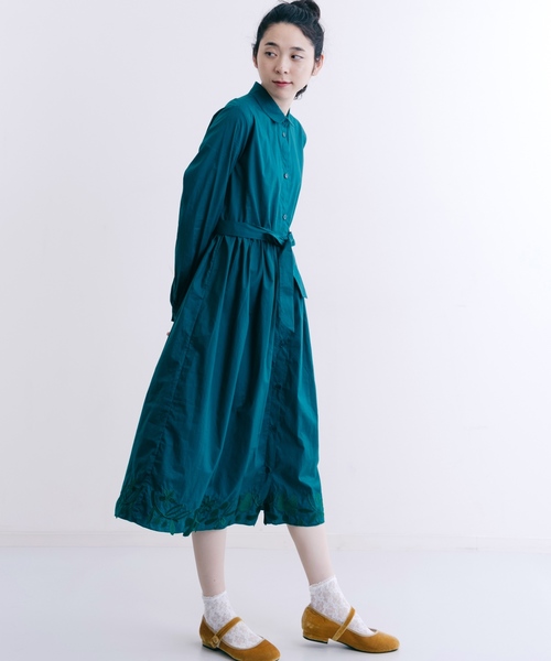 Merlot メルロー の 花刺繍ヘムシャツワンピース7111 シャツワンピース Wear