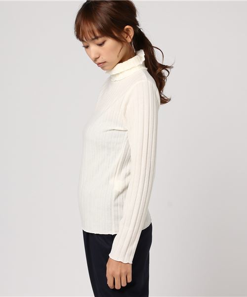 earth music&ecology（アースミュージックアンドエコロジー）の「・ダブル衿トタンテレコプルオーバー（Tシャツ/カットソー・レディース・キャメル/アイボリー/ライトグレー/ブラック・M/S）」の6枚目の写真