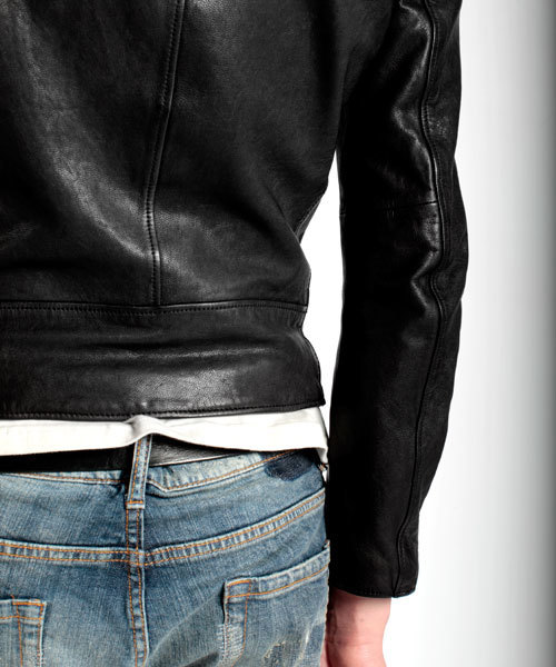 NANO universe（ナノユニバース）の「ベジタブルタンニンライダース