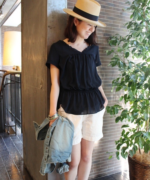 JOURNAL STANDARD（ジャーナルスタンダード）の「☆スキンジョーゼットぺプラムブラウス_#（シャツ/ブラウス・レディース・ネイビー/イエロー/ブルー・FREE）」の2枚目の写真