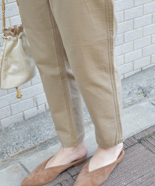 JOURNAL STANDARD relume（ジャーナルスタンダード　レリューム）の「バックサテン ベイカー テーパード パンツ（カーゴパンツ・レディース・ベージュ/カーキ・34/36/38/40）」の20枚目の写真