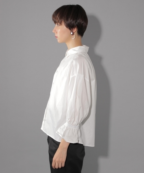 PAGEBOY(ページボーイ)の「キャンディスリーブシャツ(シャツ/ブラウス・レディース・オフホワイト/ブラック/カーキ・FREE)」の10枚目の写真