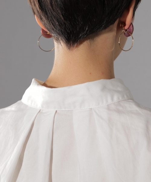 PAGEBOY(ページボーイ)の「キャンディスリーブシャツ(シャツ/ブラウス・レディース・オフホワイト/ブラック/カーキ・FREE)」の16枚目の写真