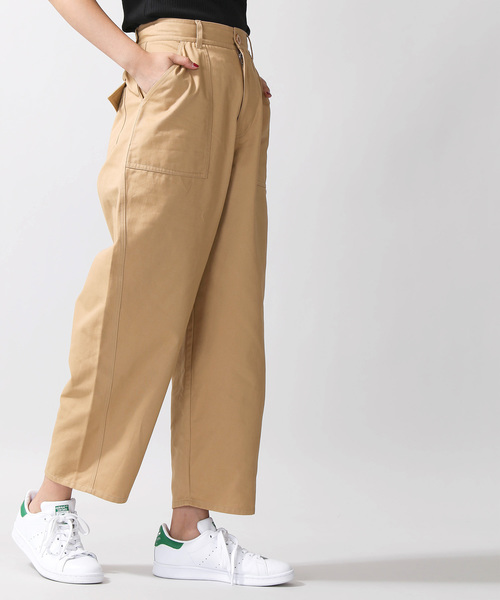 WEGO(ウィゴー)の「WEGO/ベイカーEGGパンツ(その他パンツ・レディース・ベージュ/グリーン・FREE)」の2枚目の写真