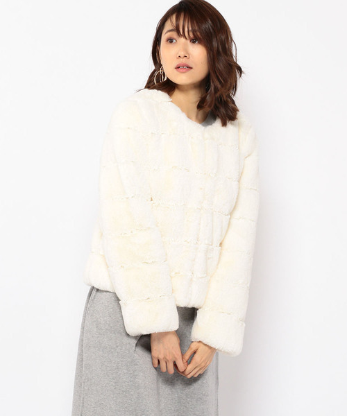 Petit Honfleur（プチオンフルール）の「ジャガードファージャケット（ムートンコート・レディース・アイボリー/グレー/ブラック・9号/11号）」の12枚目の写真