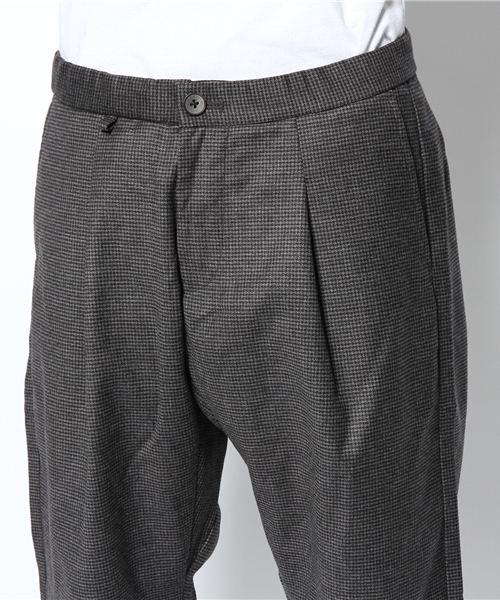 ADAM ET ROPE'（アダムエロペ）の「ハウンドトゥース　チェックパンツ（その他パンツ・メンズ・ブラック・MEDIUM/LARGE）」の4枚目の写真