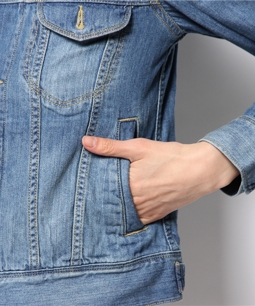 NANO universe（ナノユニバース）の「BARK TANNAGE/ノーカラーGジャン（デニムジャケット・レディース・ホワイト/ブルー・FREE）」の12枚目の写真