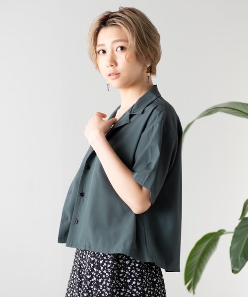 WEGO(ウィゴー)の「WEGO/オープンカラークロップドポプリンシャツ(シャツ/ブラウス・レディース・ベージュ/ピンク/アイボリー/ベージュ系その他4/その他1/ダークグリーン/その他2/ブラウン/ブラック系その他4・FREE)」の6枚目の写真